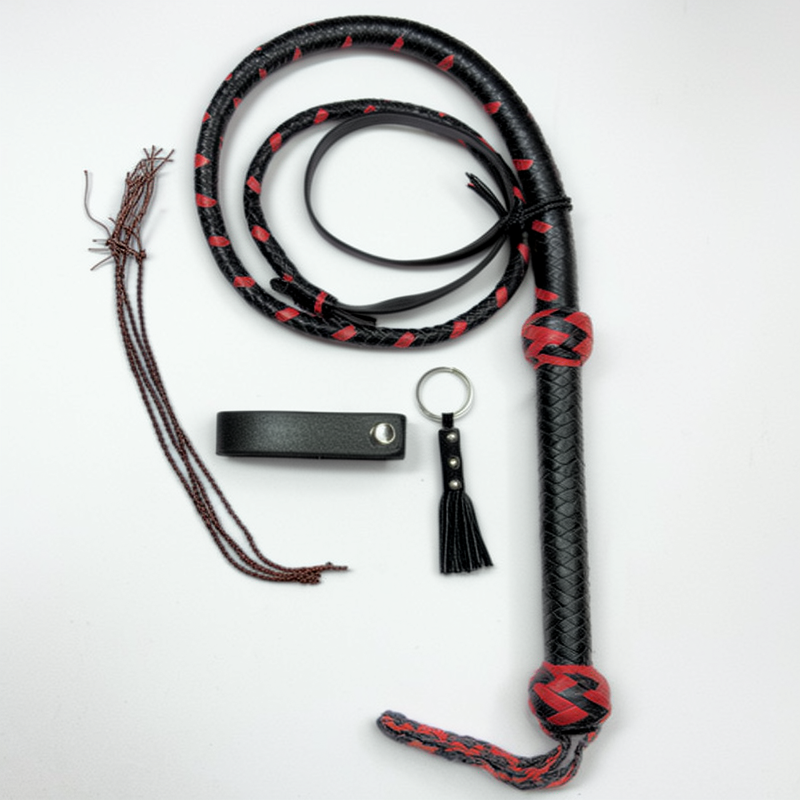 Australian Style Bullwhip in Black and Red
